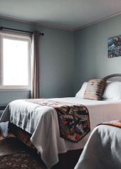 B&B